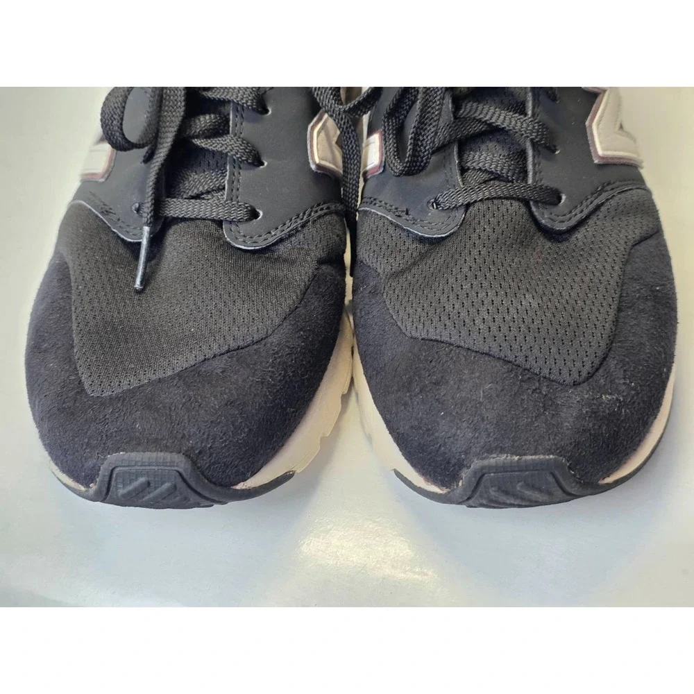 New Balance‎ 009 Men's Sneakers Size 12 D Black White Red Athletic Running Shoes
